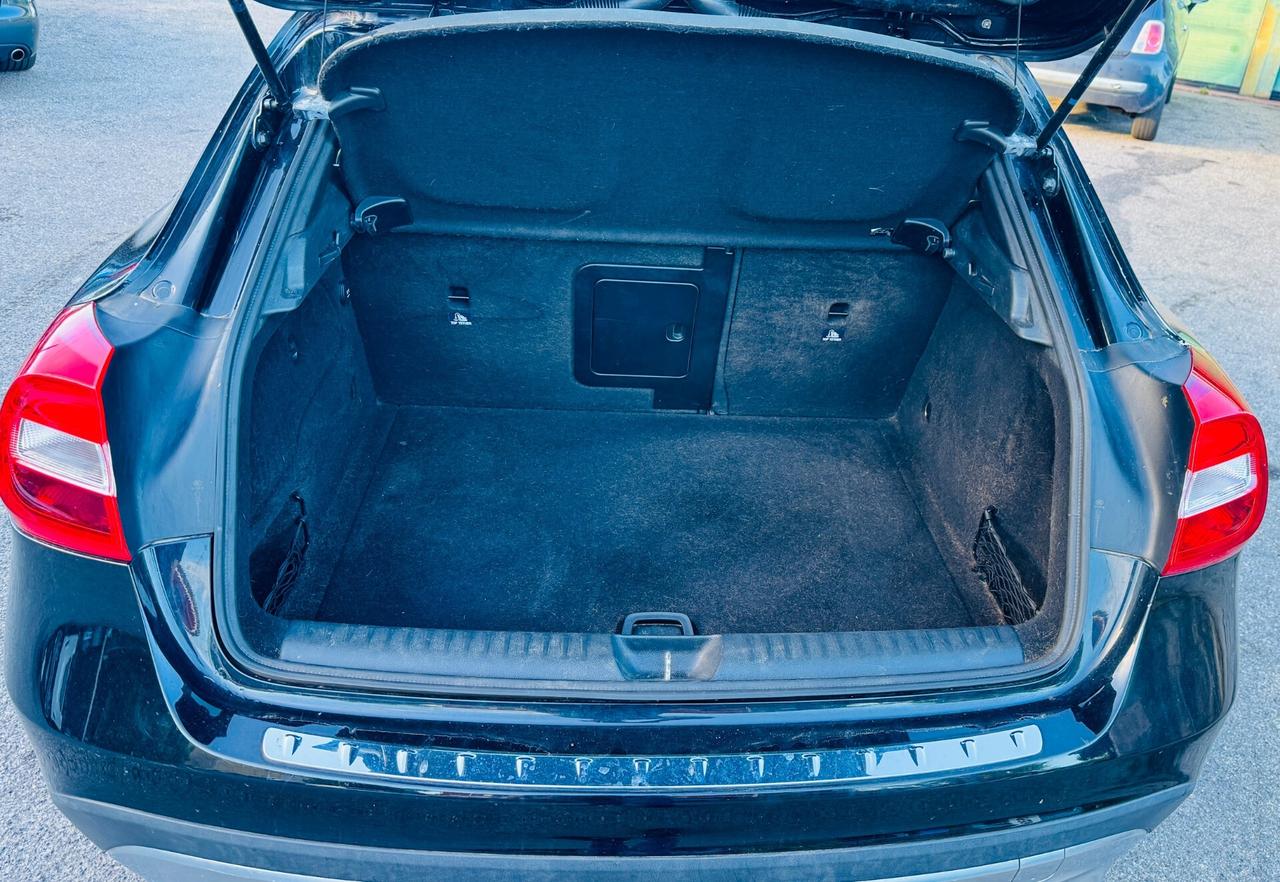 Mercedes-benz GLA 200 d Premium