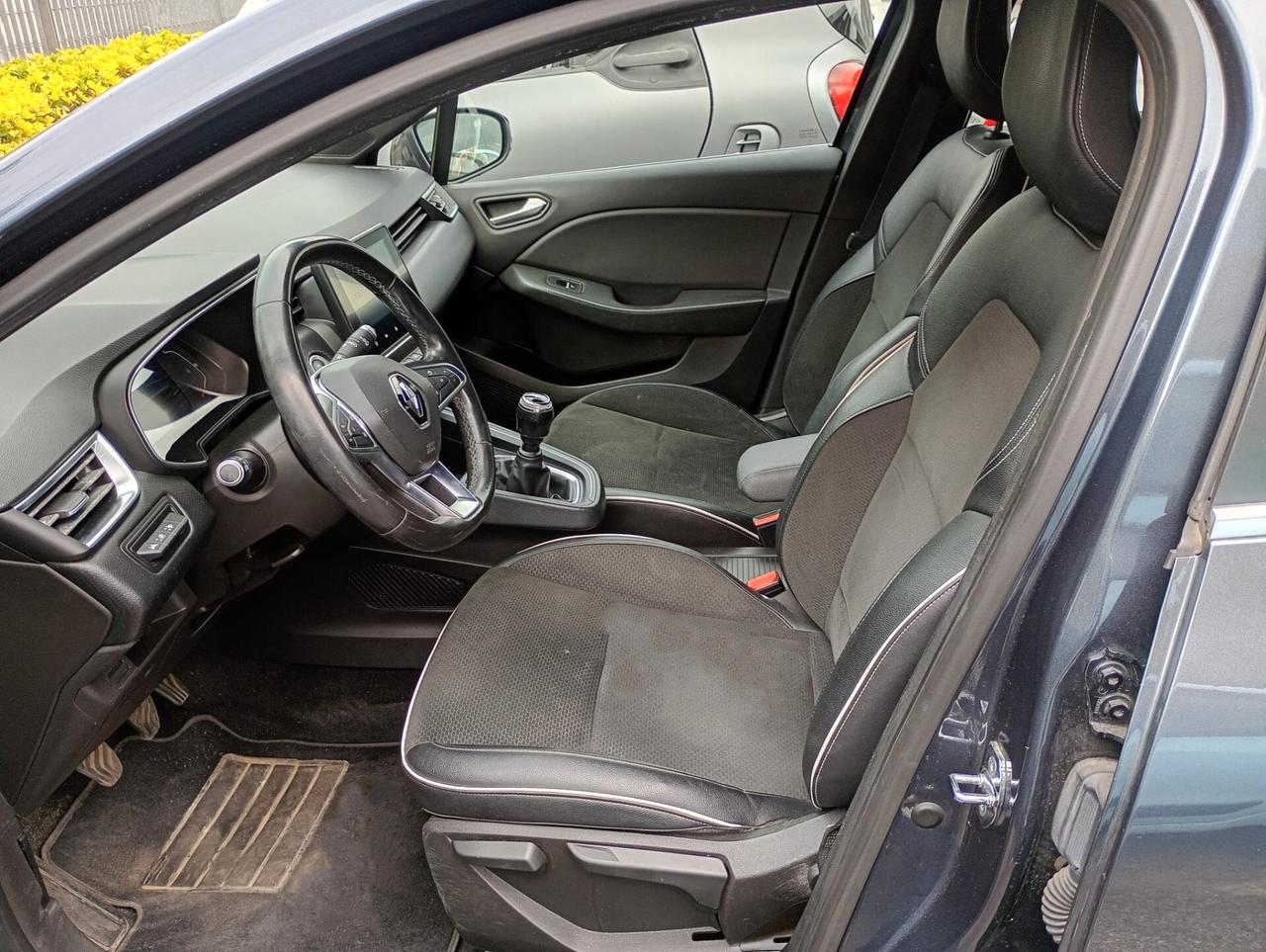 Renault Clio TCe 100 CV 5 porte Intens