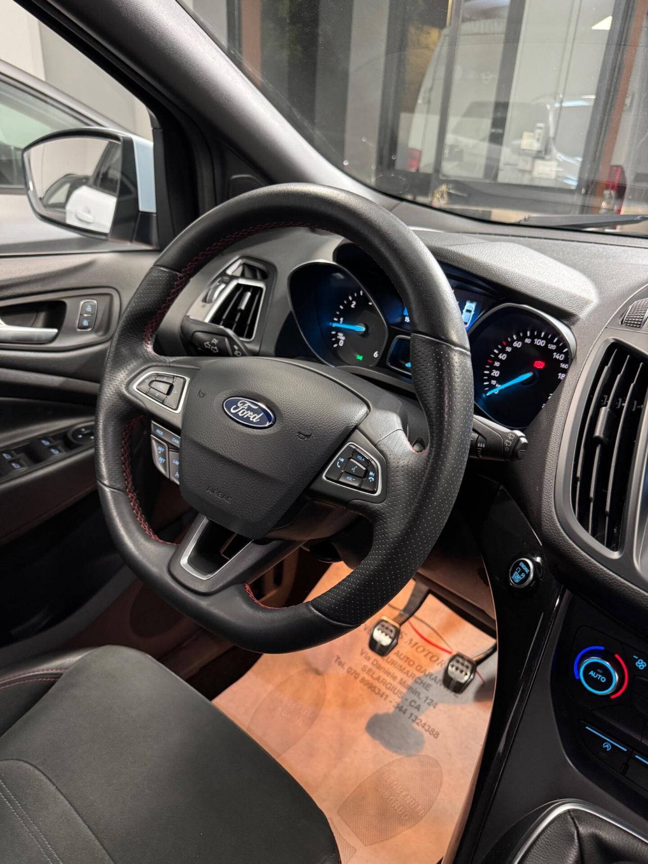 Ford Kuga 1.5 TDCI 120 CV S&S 2WD ST-Line