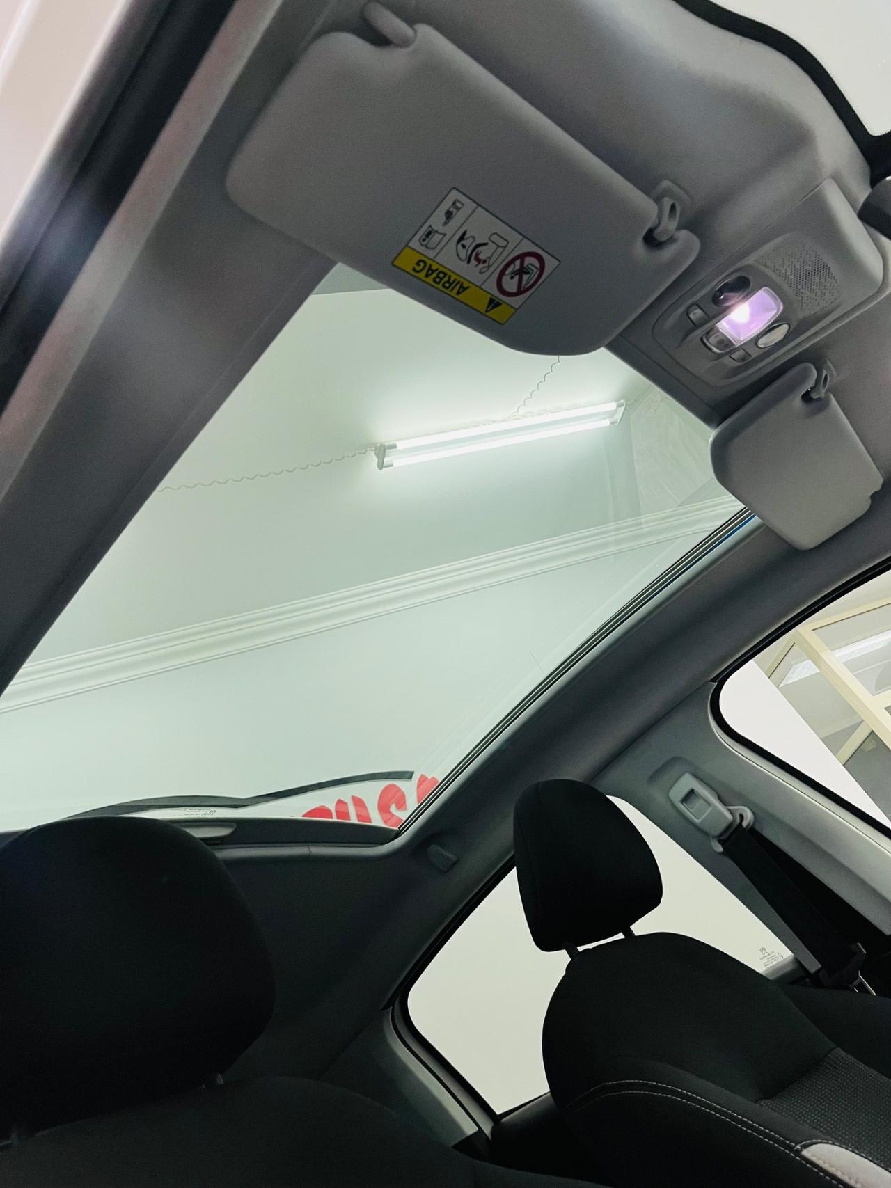 Peugeot 208 1.6 BlueHDi 100cv Style anno 2015