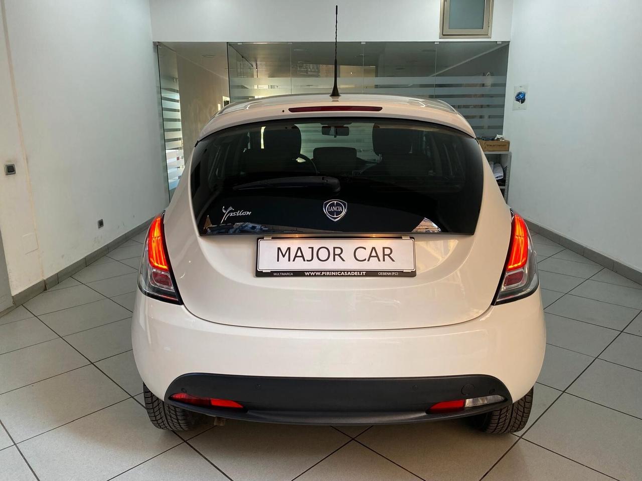 Lancia Ypsilon 1.2 B/Gpl 5 porte 69 CV Ecochic