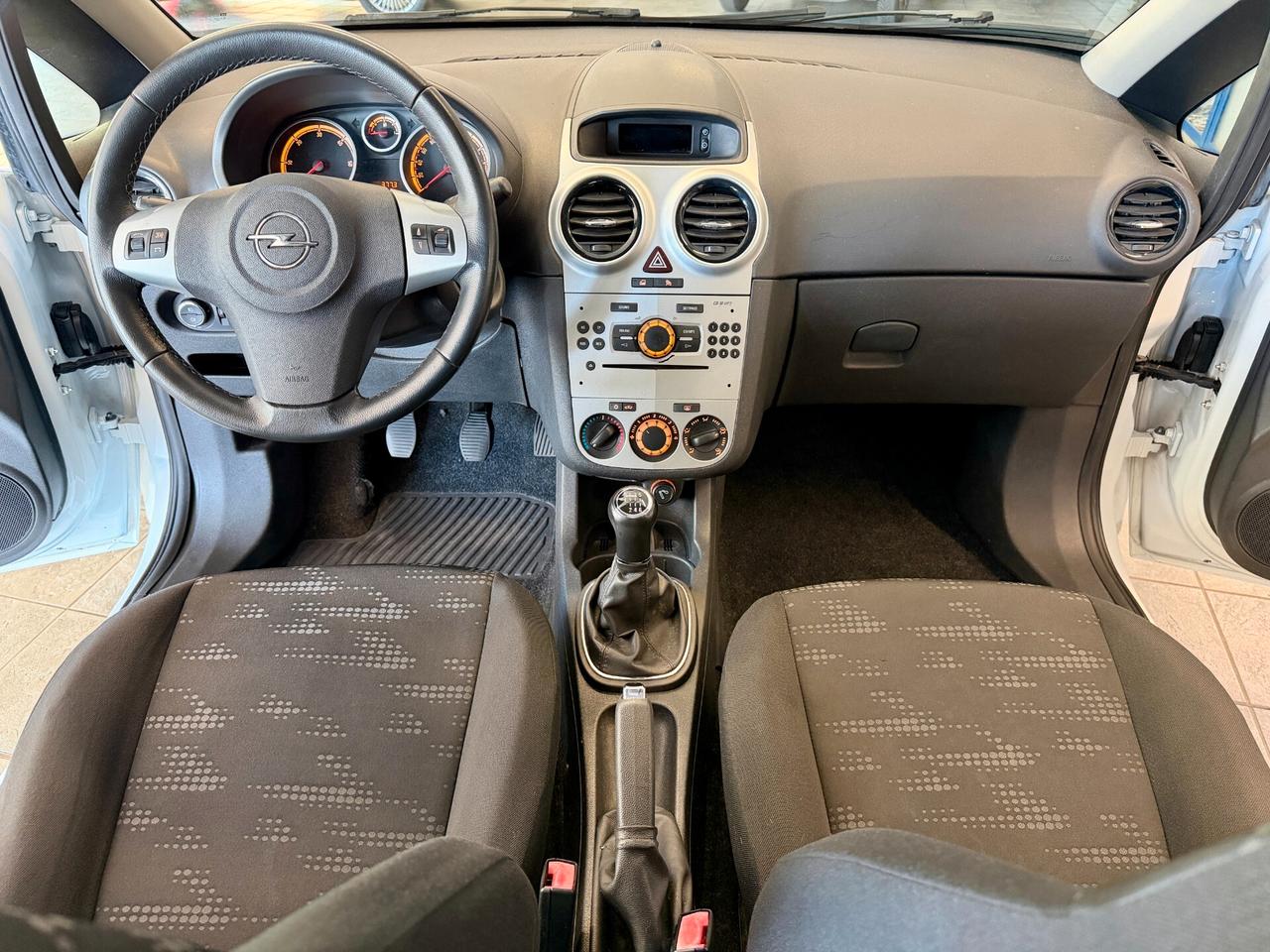 Opel Corsa 1.3 CDTI 95CV 5 porte Cosmo-NEOPATENTATI-