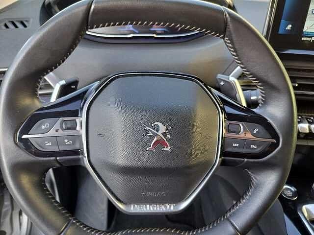 Peugeot 3008 BlueHDi 130 S&S EAT8 Allure