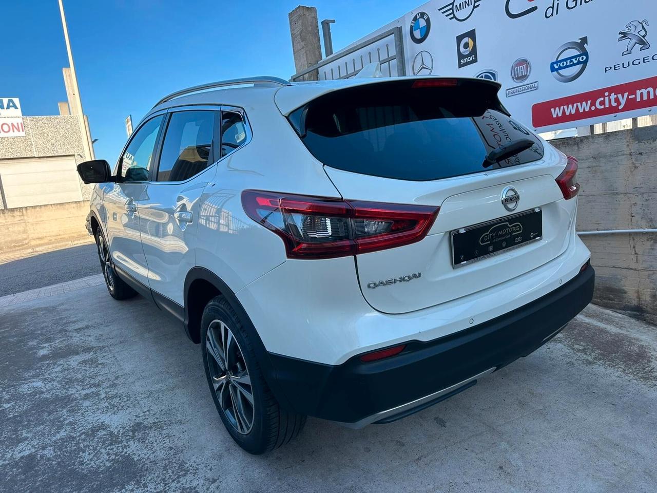 Nissan Qashqai 1.2 DIG-T N-Connecta