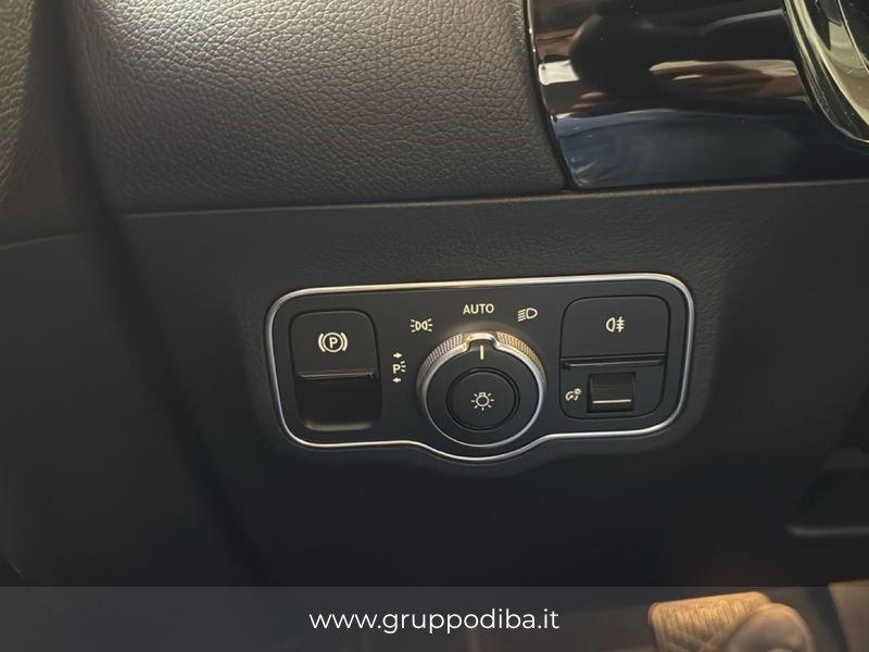 Mercedes-Benz GLA GLA-H247 2023 200 d Progressive Advanced Plus auto