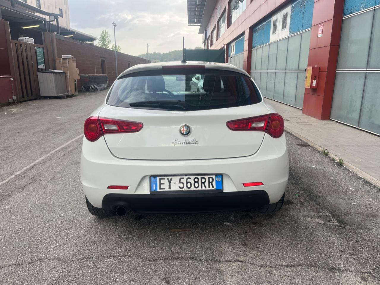 Alfa Romeo Giulietta 1.6 JTDm-2 105 CV Distinctive