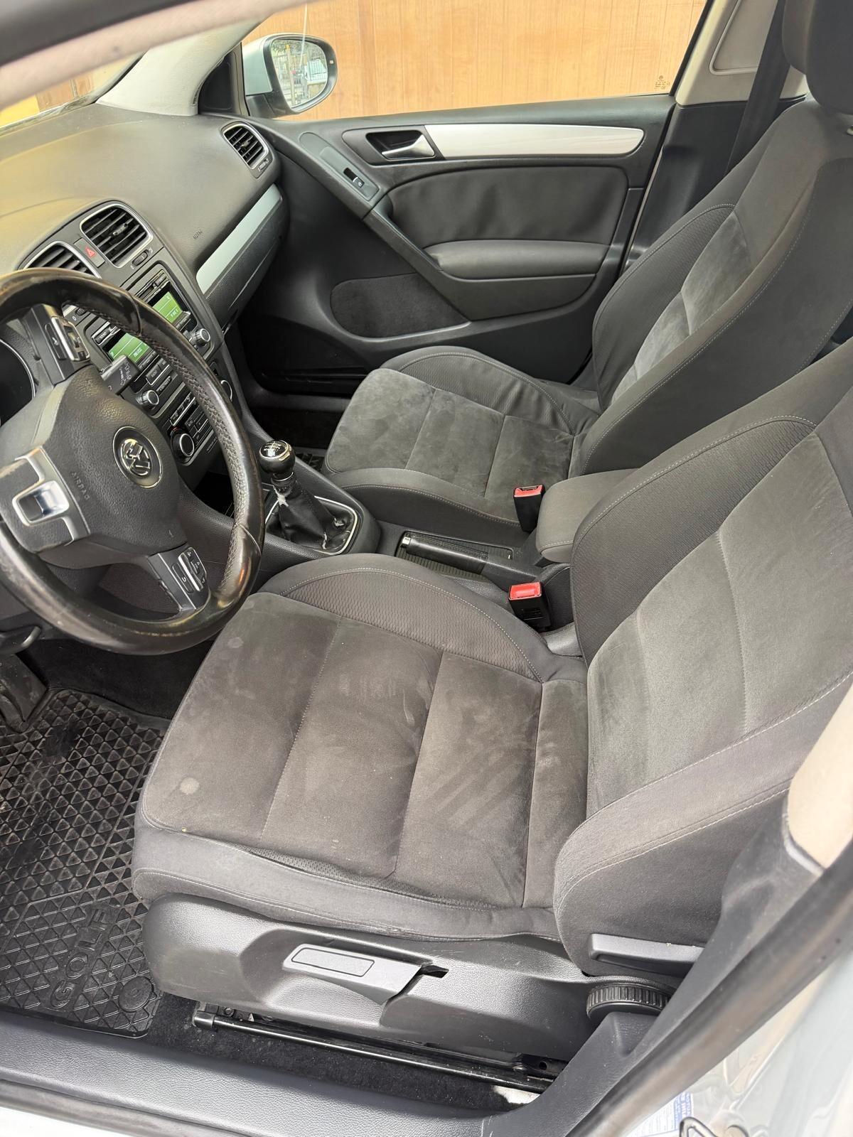 Volkswagen Golf 6, 1.6 TDI 5P. Highline