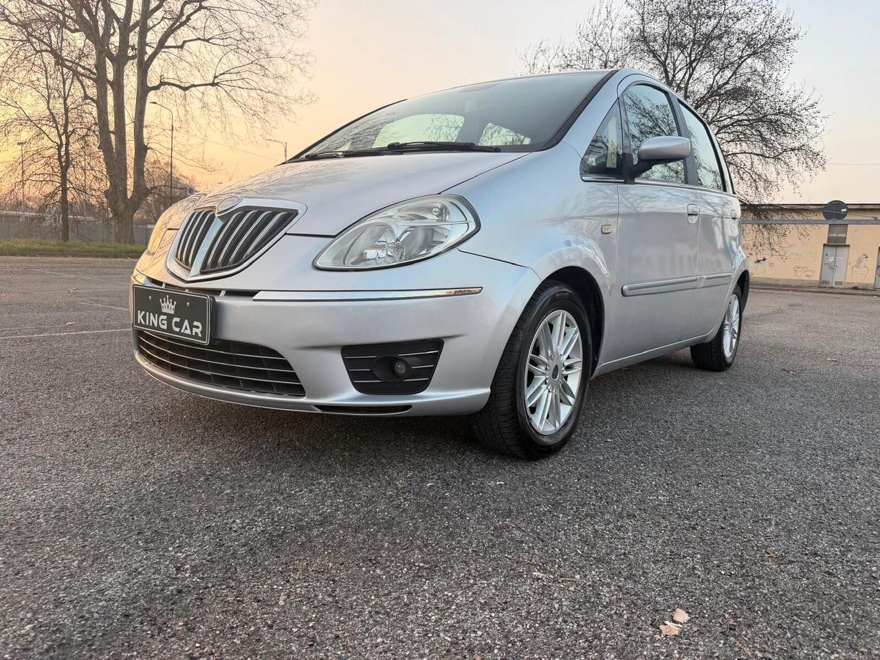 Lancia MUSA 1.4 16V Poltrona Frau