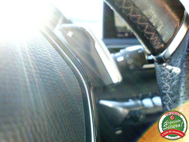 PEUGEOT 5008 BlueHDi 120 S&S EAT6 GT Line