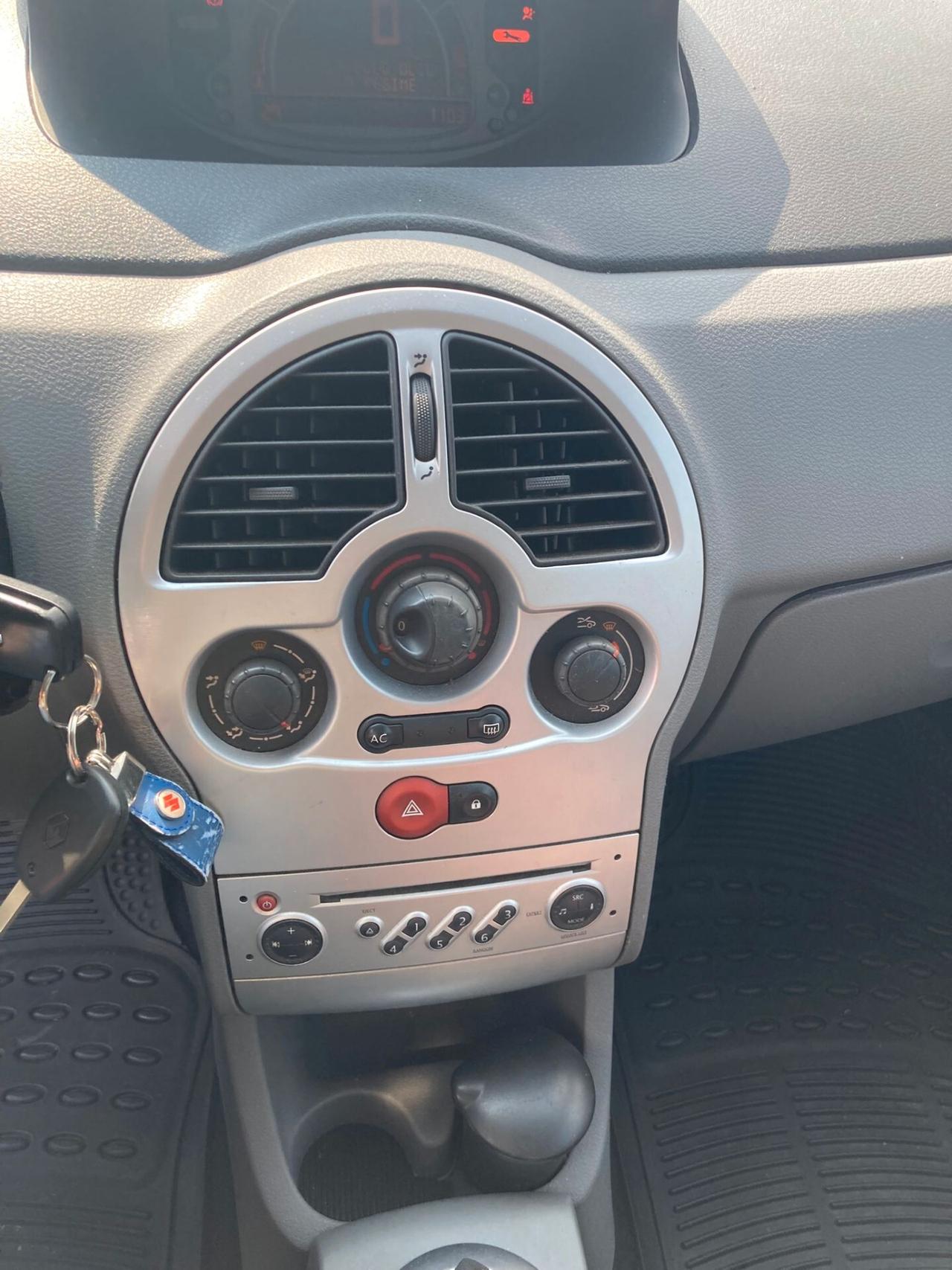 Renault Modus Grand 1.2 16V Dynamique