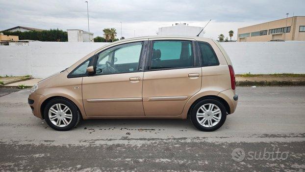 Lancia Musa 1.3 mjet