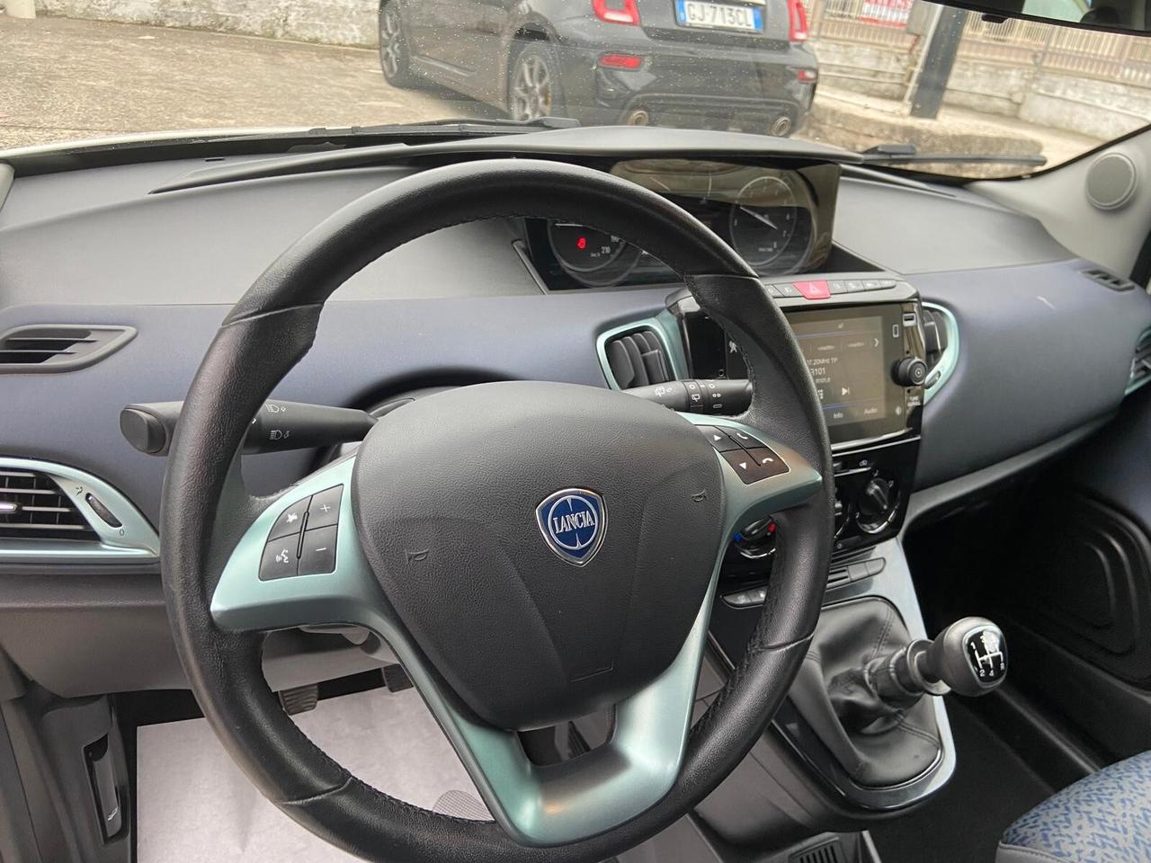 Lancia Ypsilon 1.2 69 CV 5 porte GPL Gold 2023