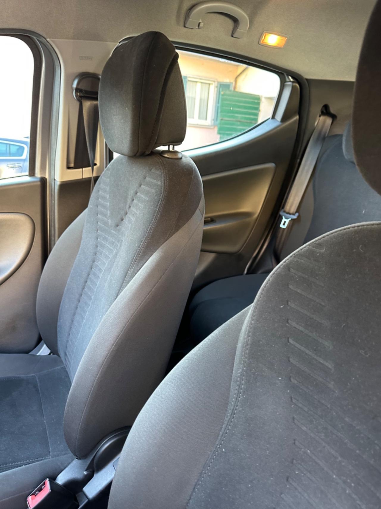 Lancia YPSILON 1.2 69 CV 5P SILVER KMCERT GARANZ UNICOPR