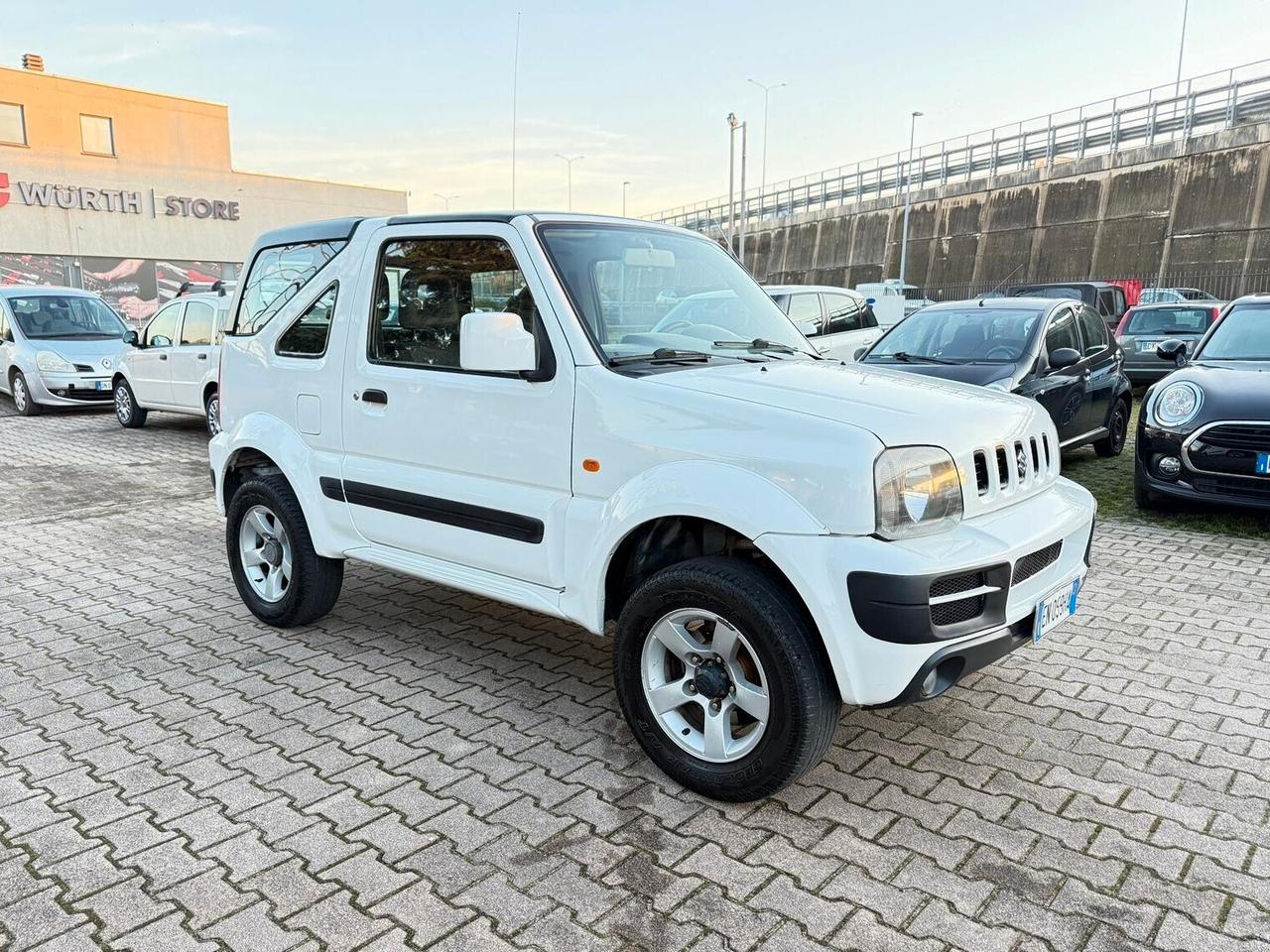 Suzuki Jimny 1.3i 16V cat Cabrio 4WD JLX OK NEOPATENTATI