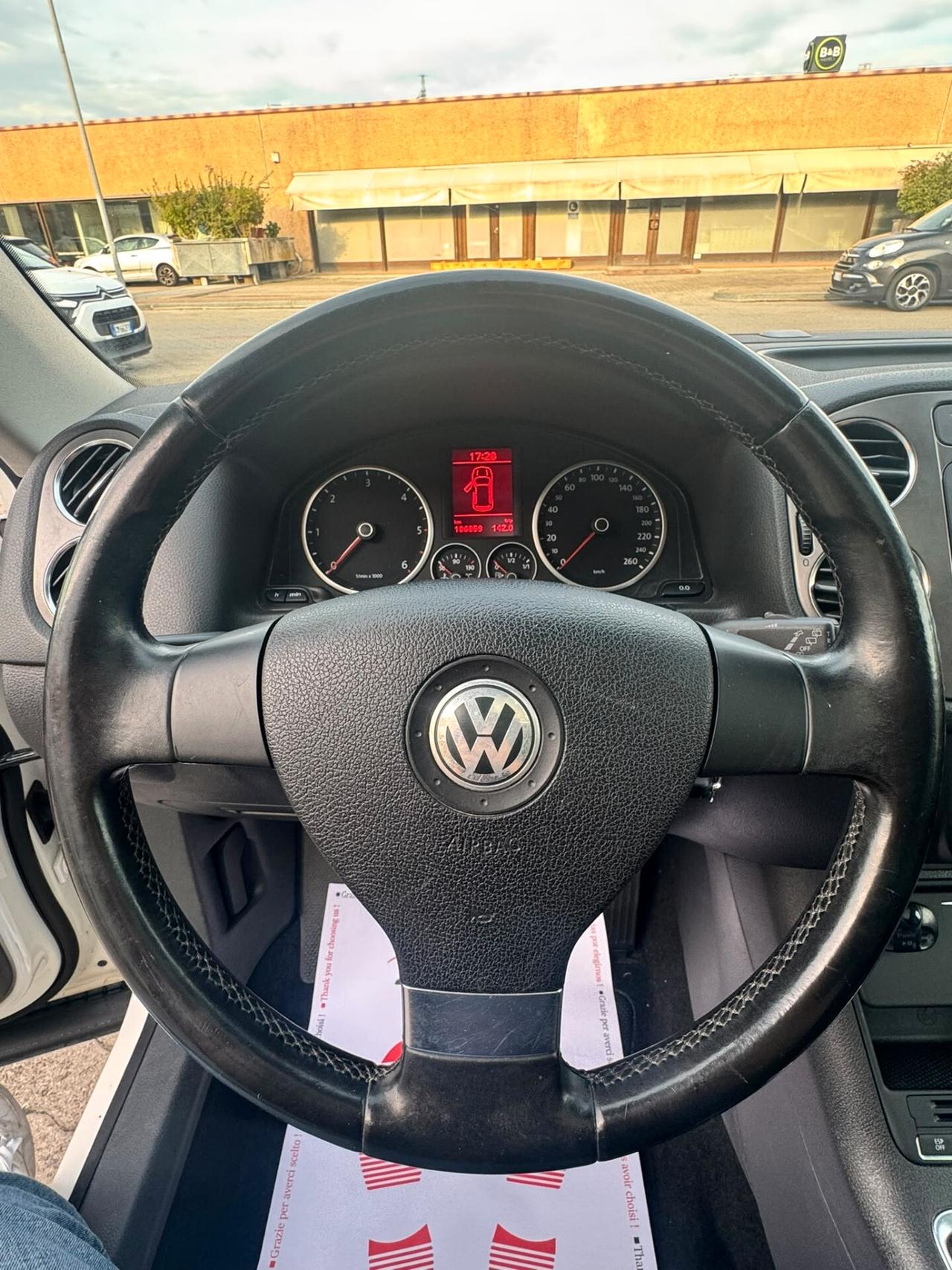 Volkswagen Tiguan 2.0 TDI 170 CV DPF Sport & Style (18°)