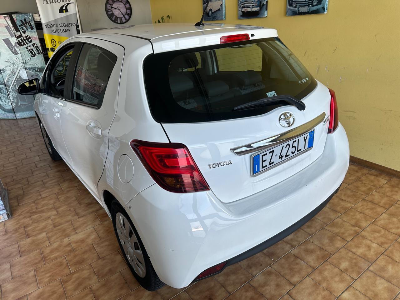 Toyota Yaris 1.0 5 porte