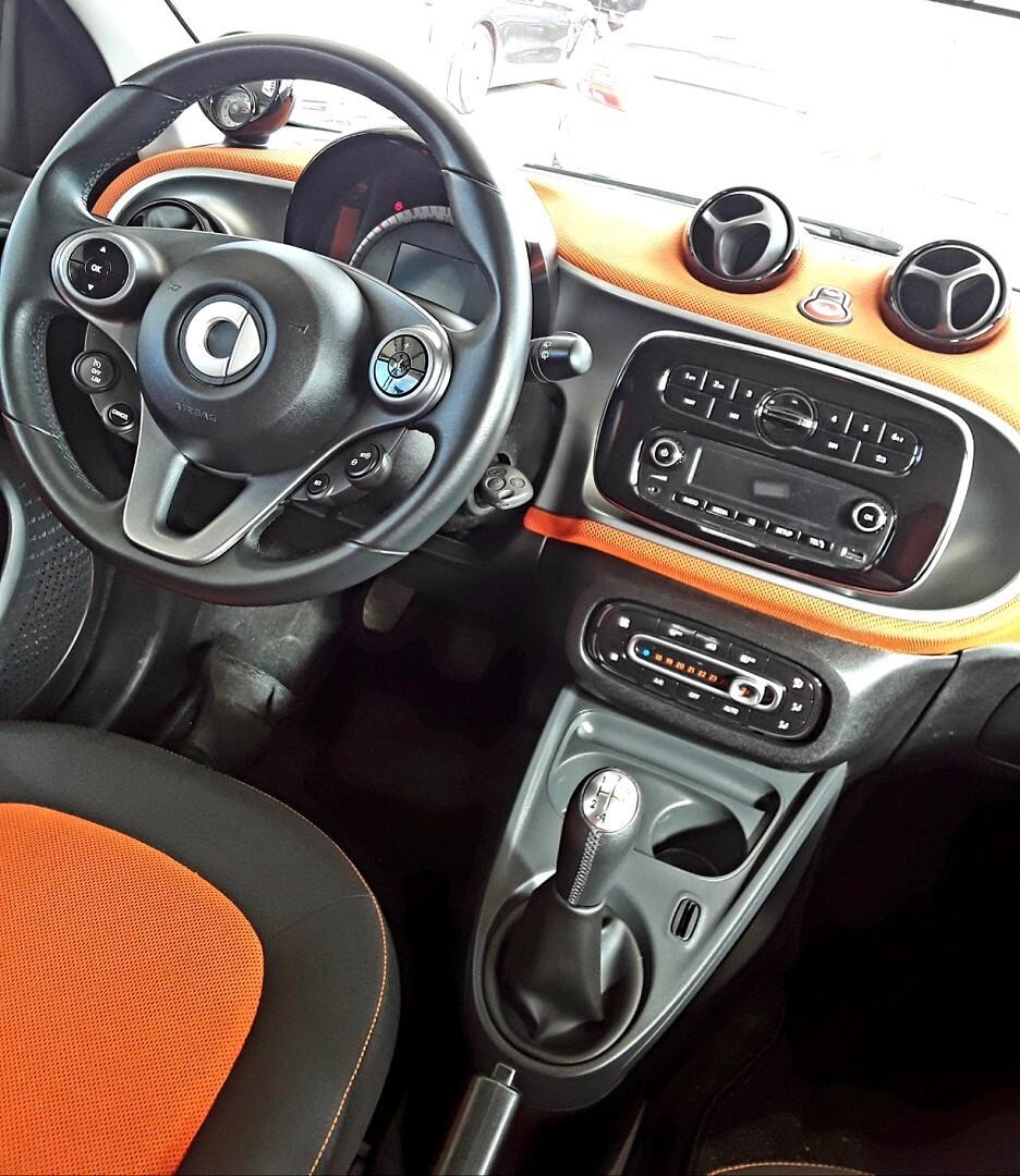 SMART FOUR FOUR PASSION 5P