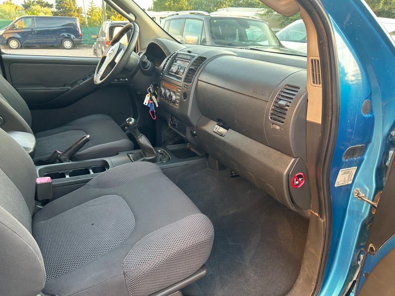 Nissan Navara 2.5 dCi 4 porte Doppia Cabina 4X4
