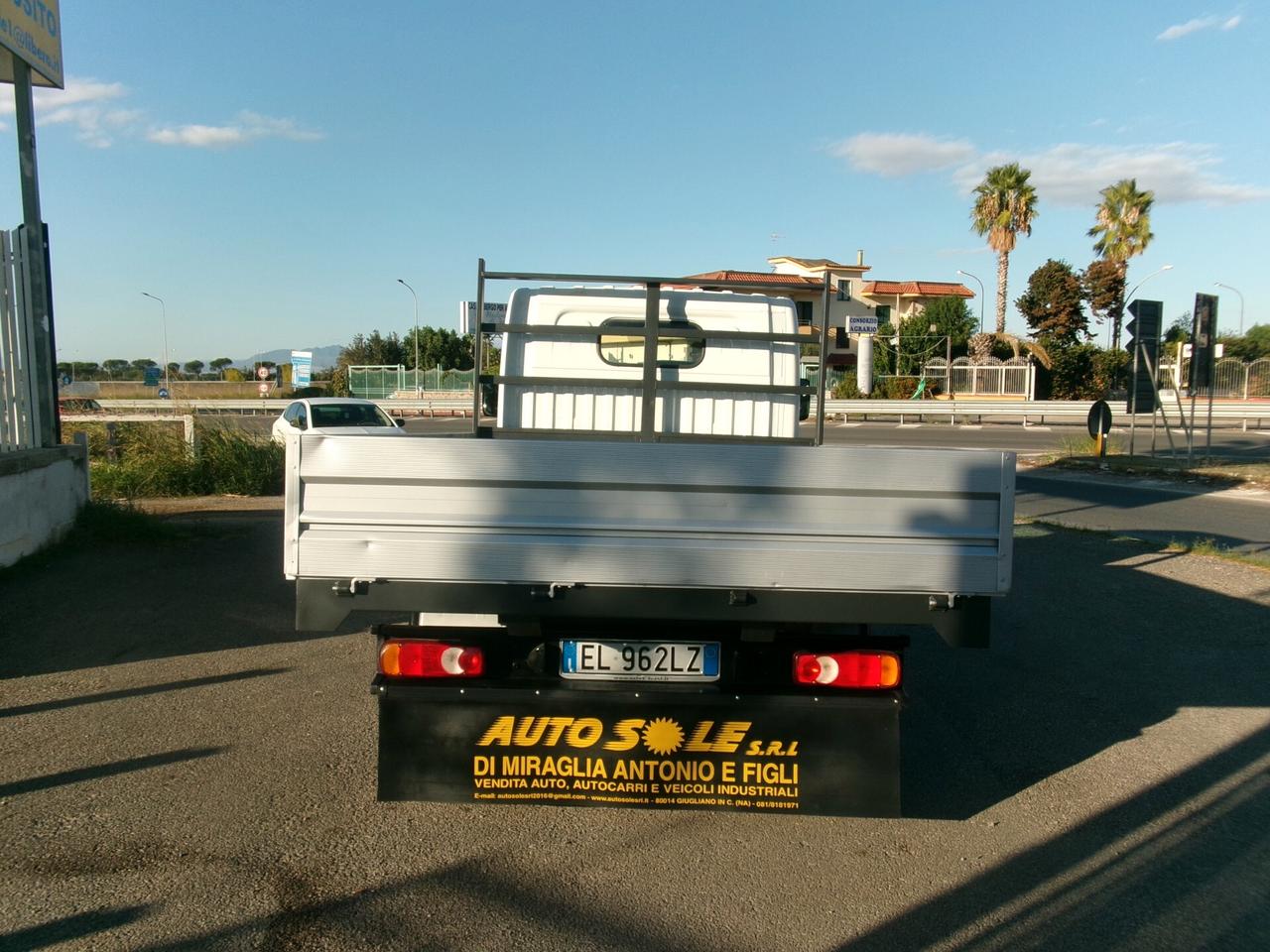 Nissan Cabstar 35-12 EURO 5 2.5 120CV CASSONE FISSO CORTO DA 3.25 METRI