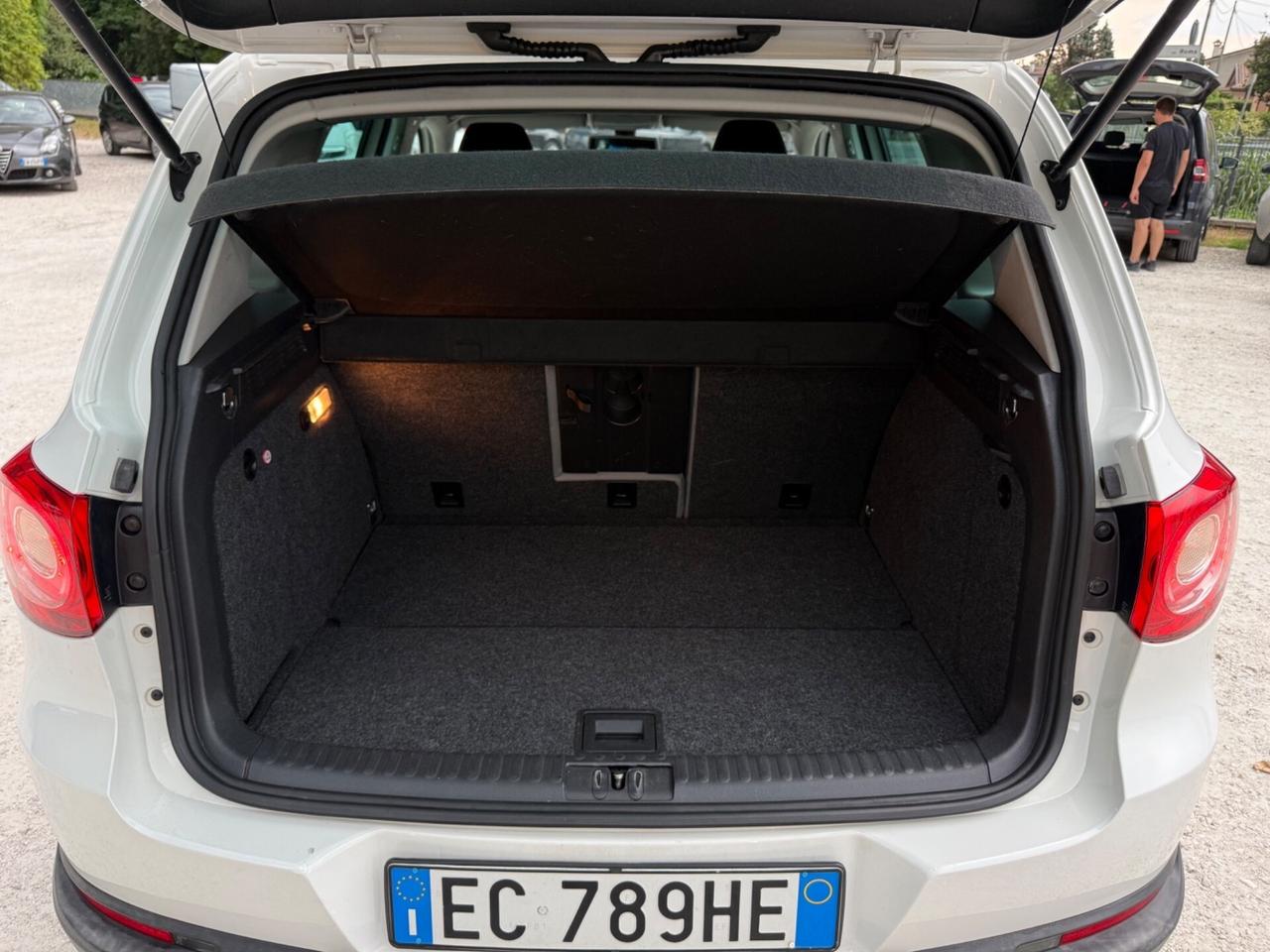 Volkswagen Tiguan 2.0 TDI DPF 4MOTION Sport & Style