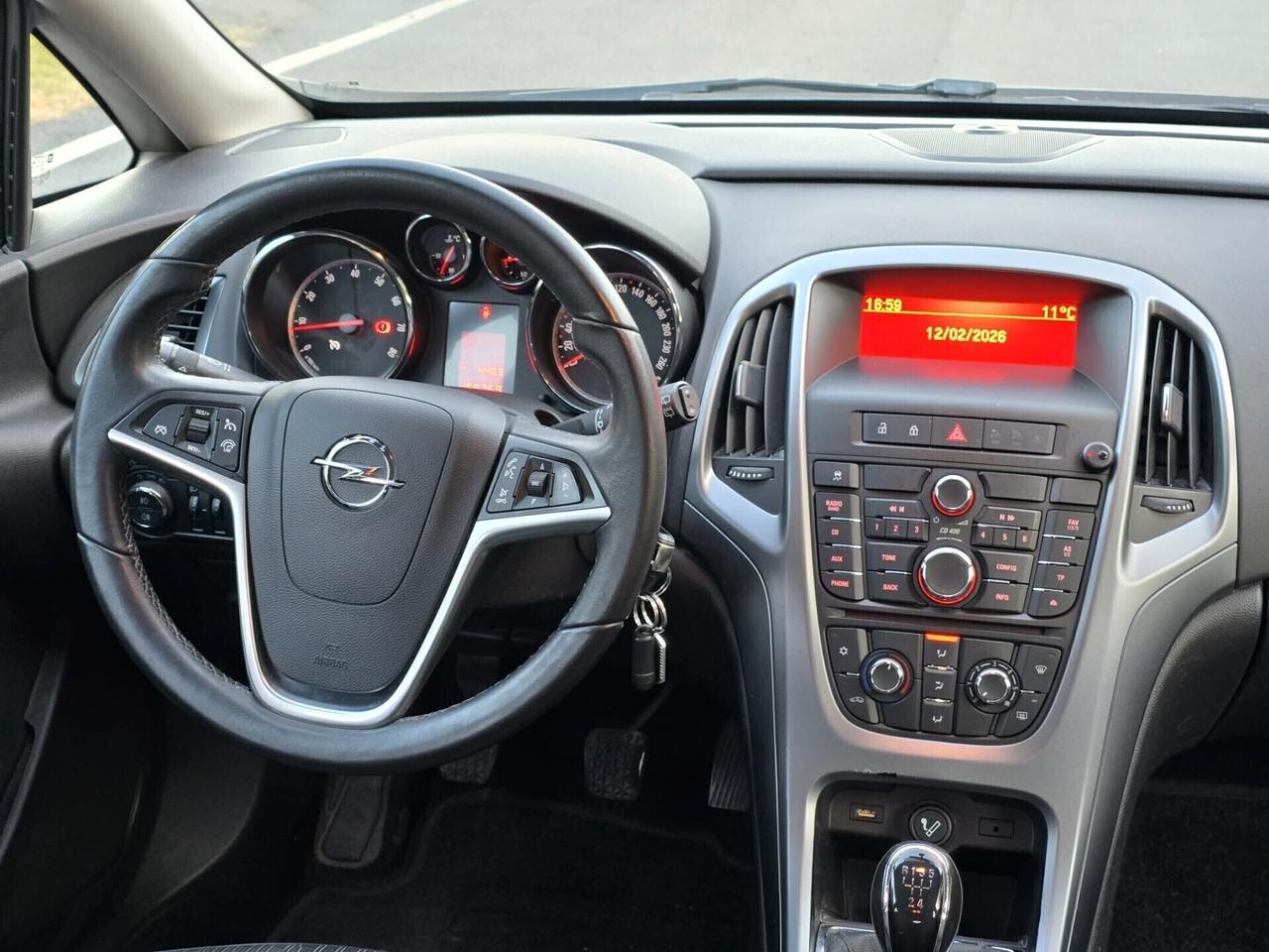 Opel Astra 1.4 BENZINA OK PER NEOPATENTATI ANNO 2013