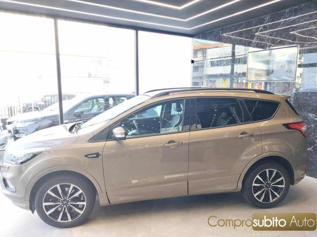 FORD Kuga 1.5 TDCI 120 CV S&S 2WD Powershift ST-Line