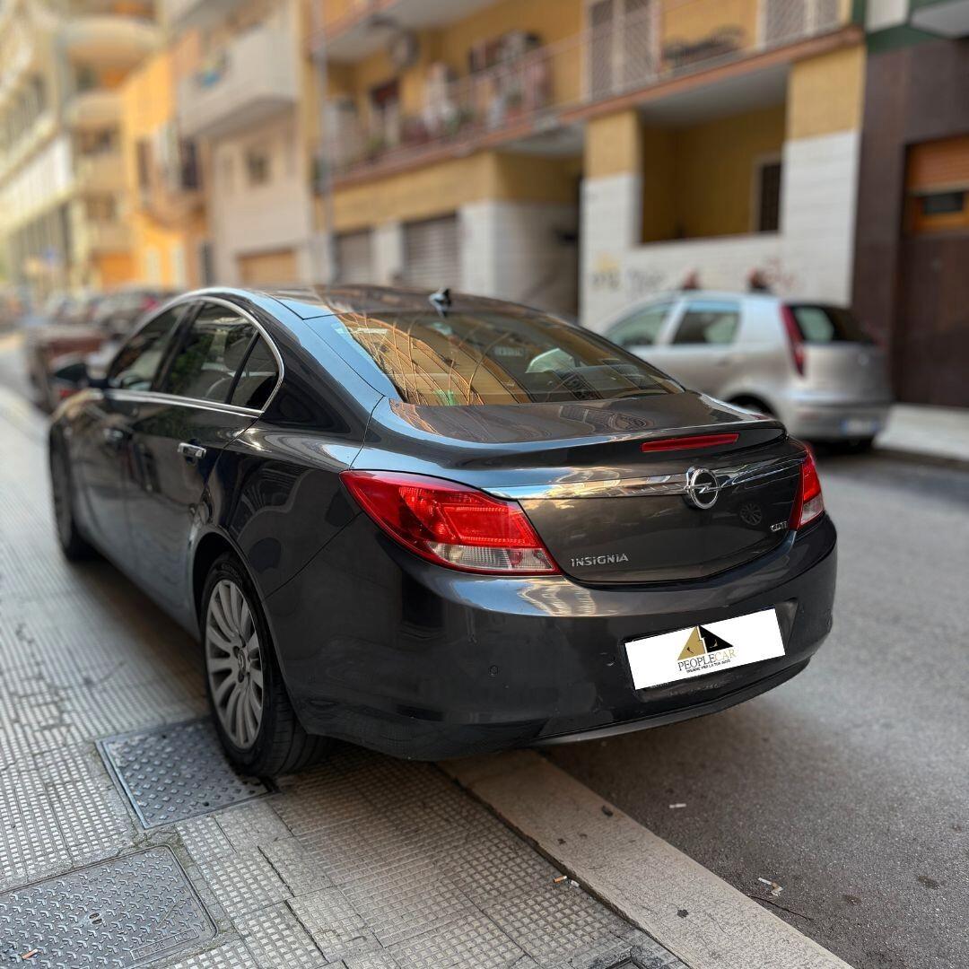 Opel Insignia 2.0 CDTI 160CV **CAMBIO AUTOMATICO**