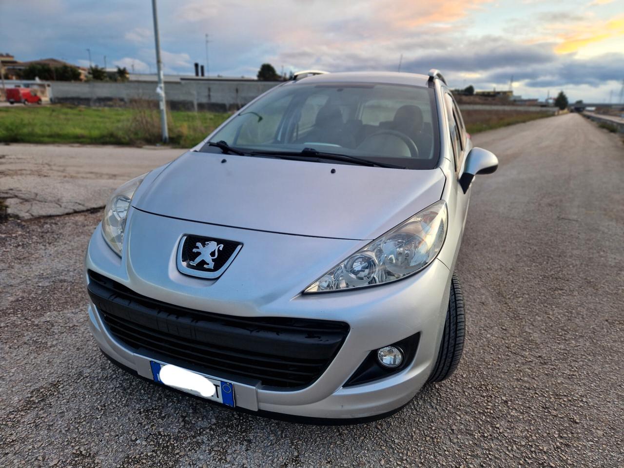 Peugeot 207 1.6 8V HDi 93CV SW Active