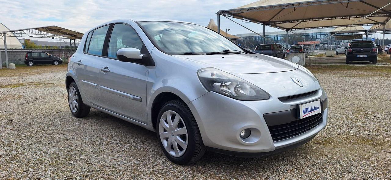 Renault Clio 1.2 16V 5 porte Authentique