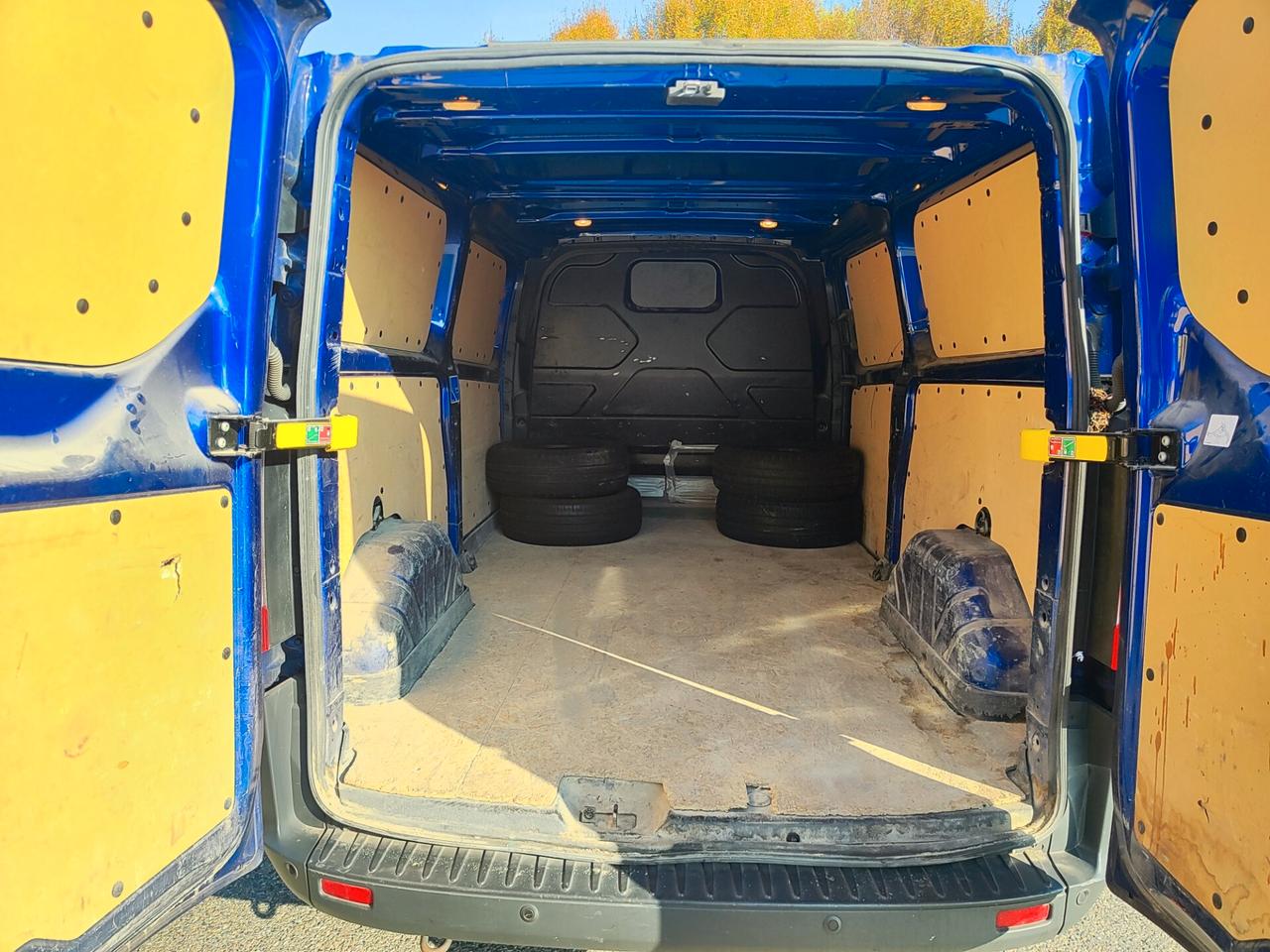 Ford Transit passo lungo