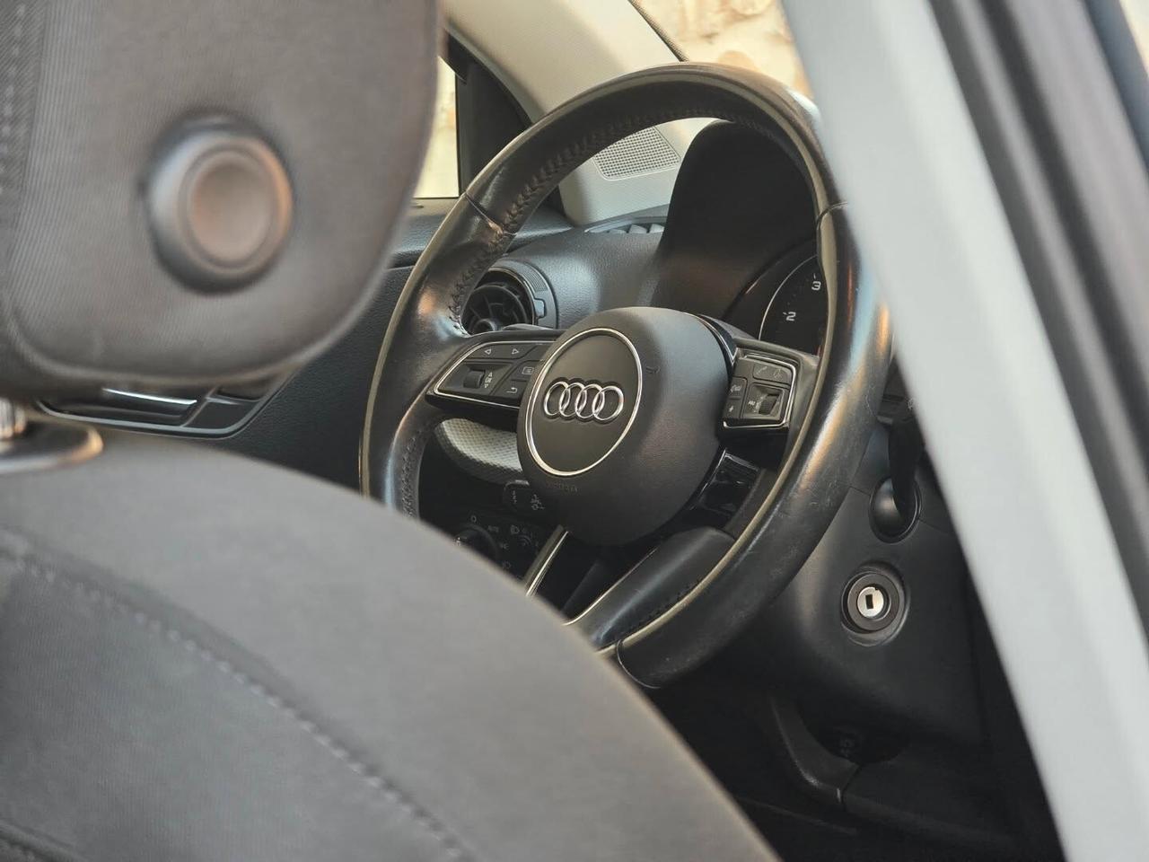 Audi Q2 1.6 TDI S tronic Business