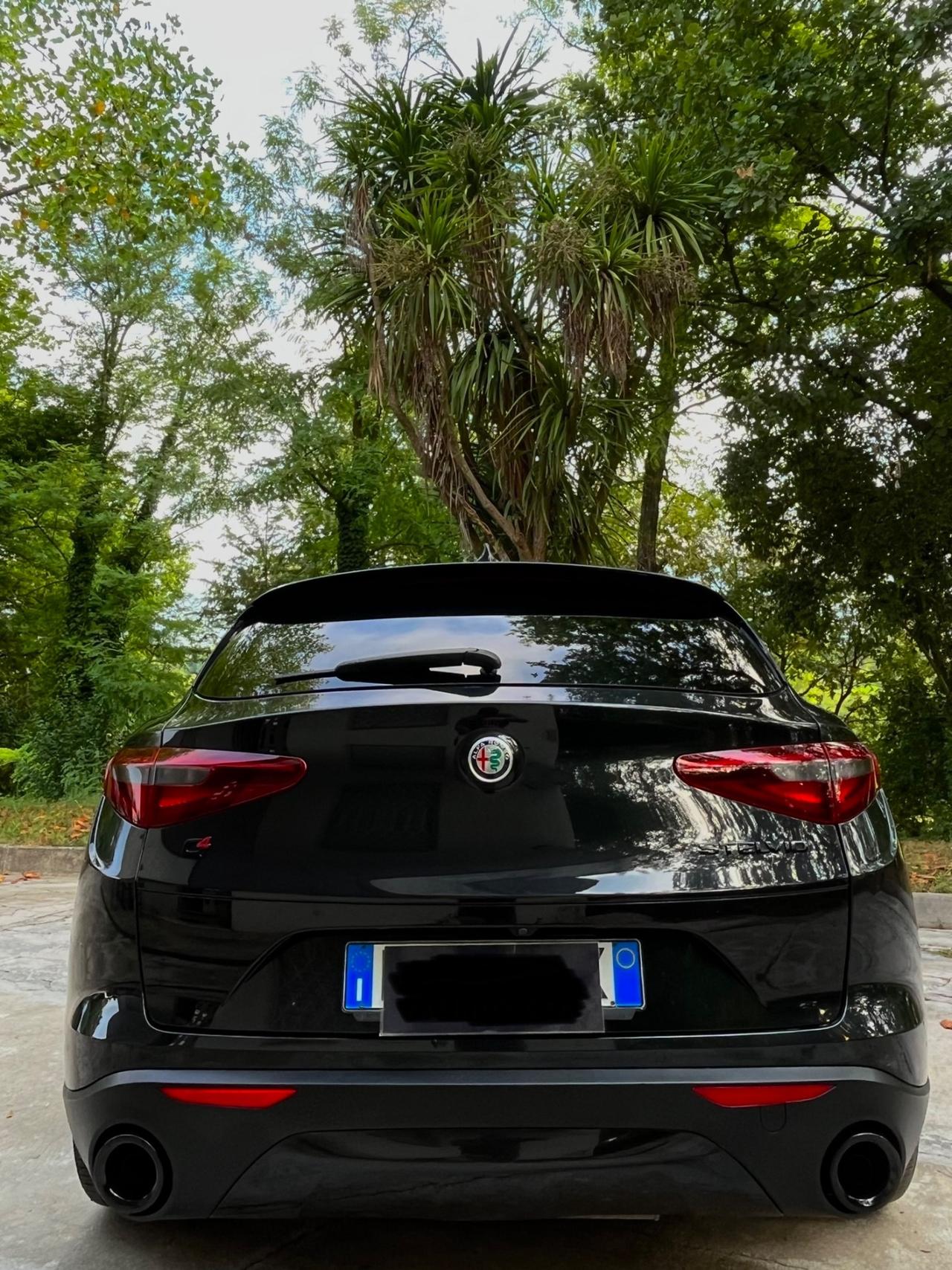 Alfa Romeo Stelvio 2.2 Turbodiesel 210 CV AT8 Q4 Executive