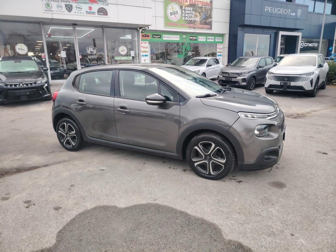 Citroen C3 PureTech 82 Shine - NEOPATENTATI