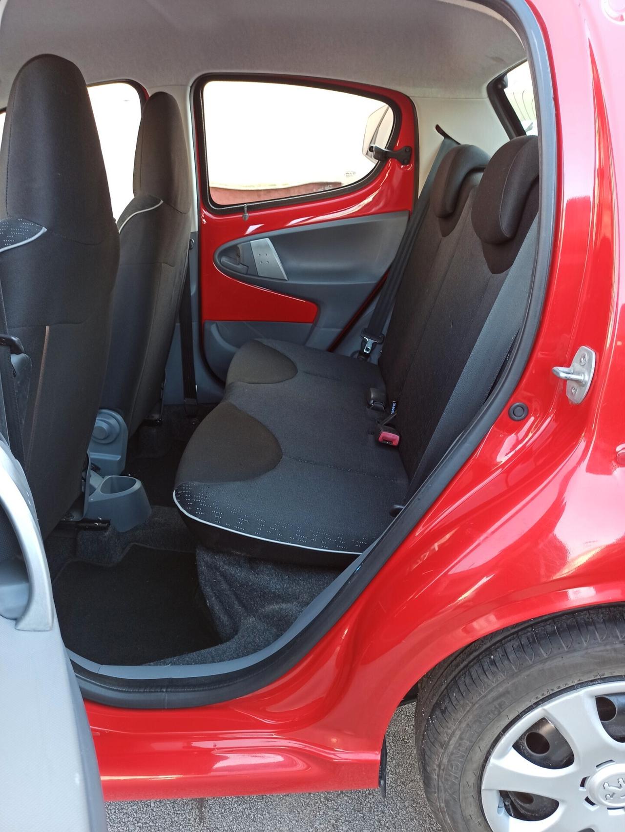 Peugeot 107 1.0 68CV 5p. Sweet Years