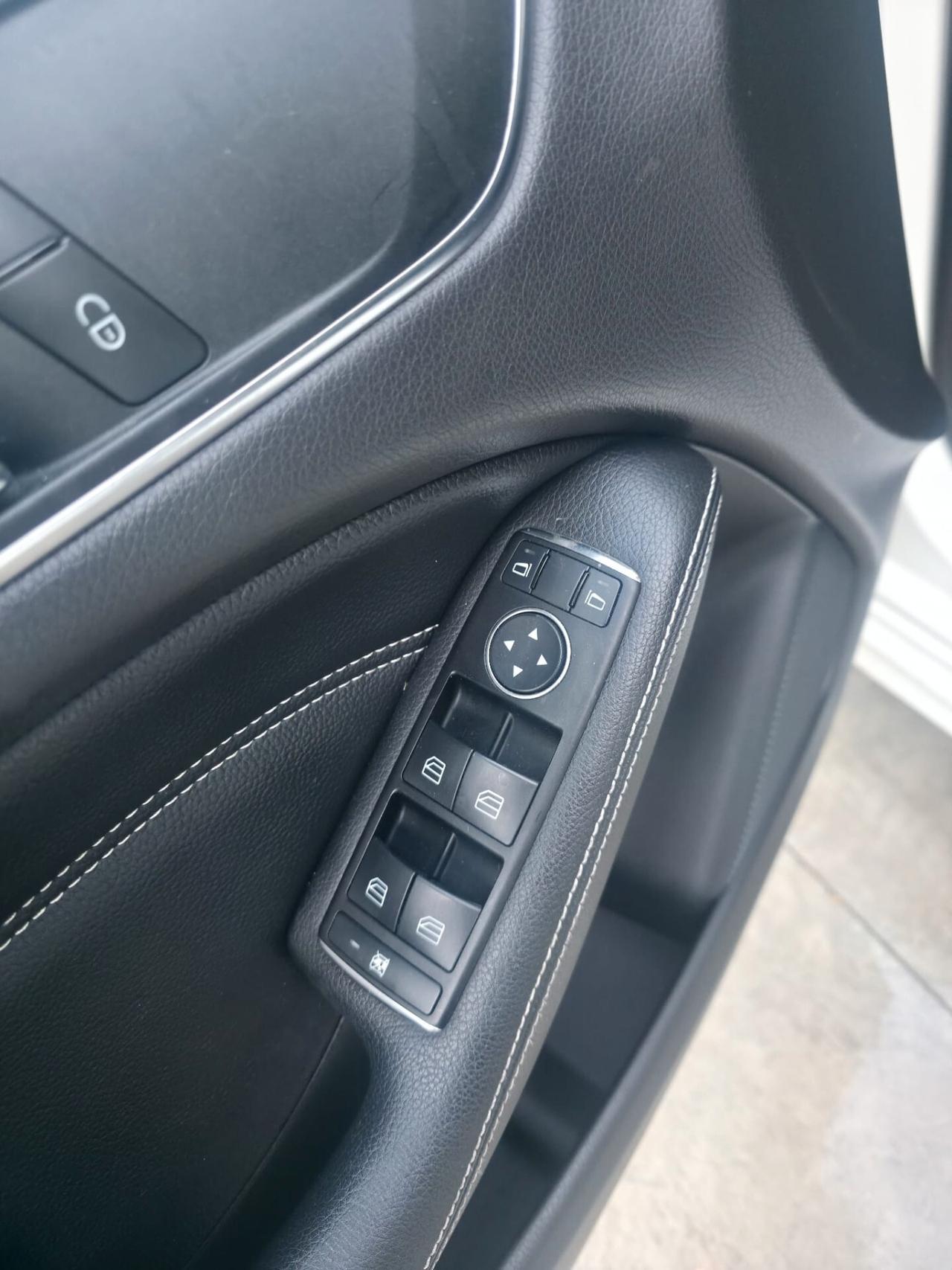 Mercedes-benz B 180 CDI BlueEFFICIENCY Premium