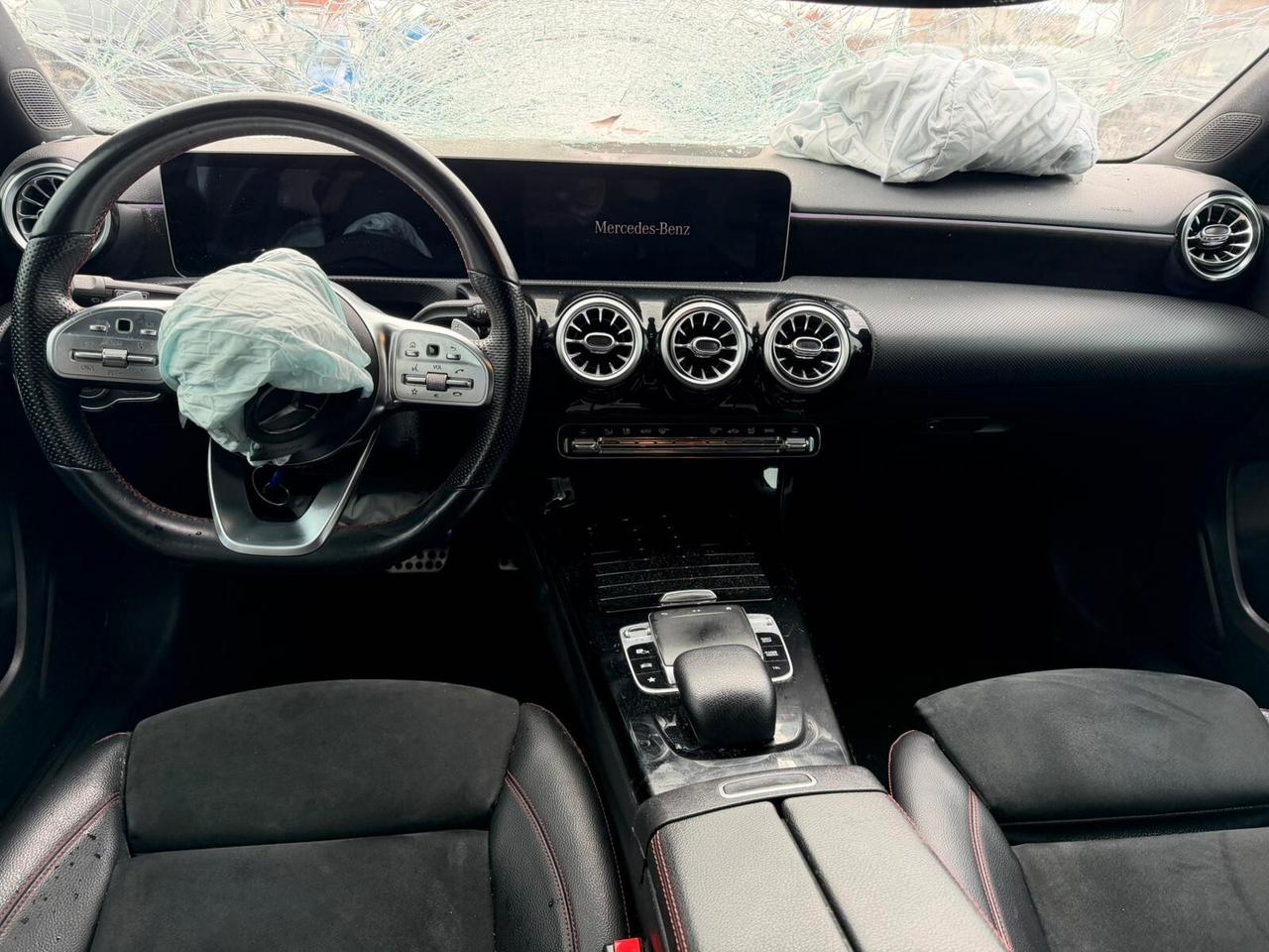 Mercedes-benz A 180 incidentato - 2019