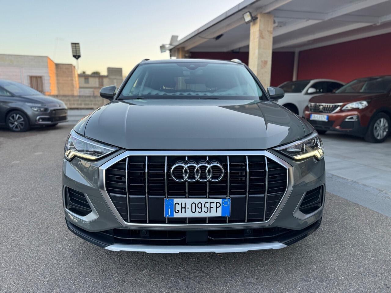 Audi Q3 35 TDI S tronic Advanced Led Ambien MATRIX