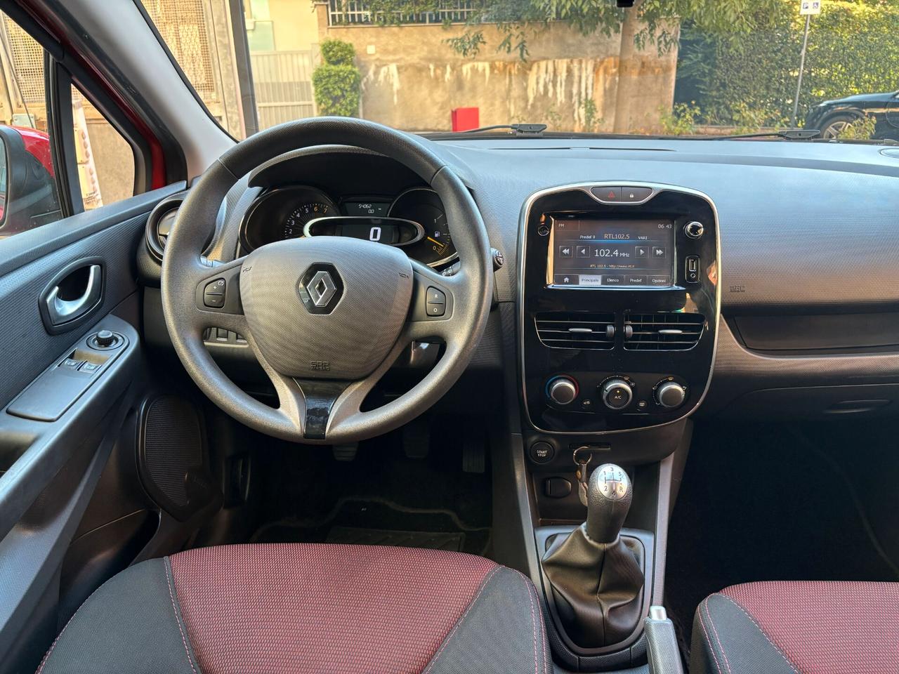 Renault Clio 1.2 75CV 5 porte Live UNIPROPRIETARIO