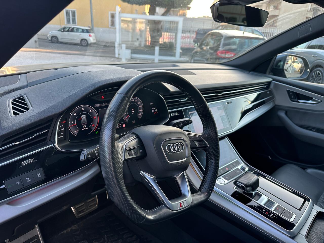 Audi Q8 50 TDI 286 CV quattro tiptronic Sport