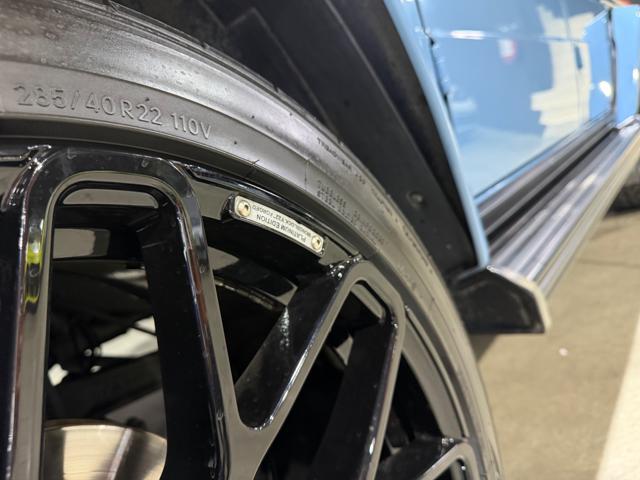 MERCEDES-BENZ G 350 KIT BRABUS COMPLETO CERCHI DA 22" COLORAZIONE UNIC