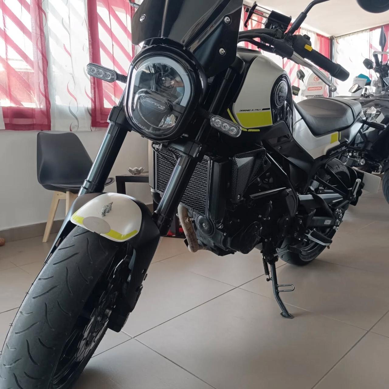 Benelli Leoncino 250 SOLI 1.990€