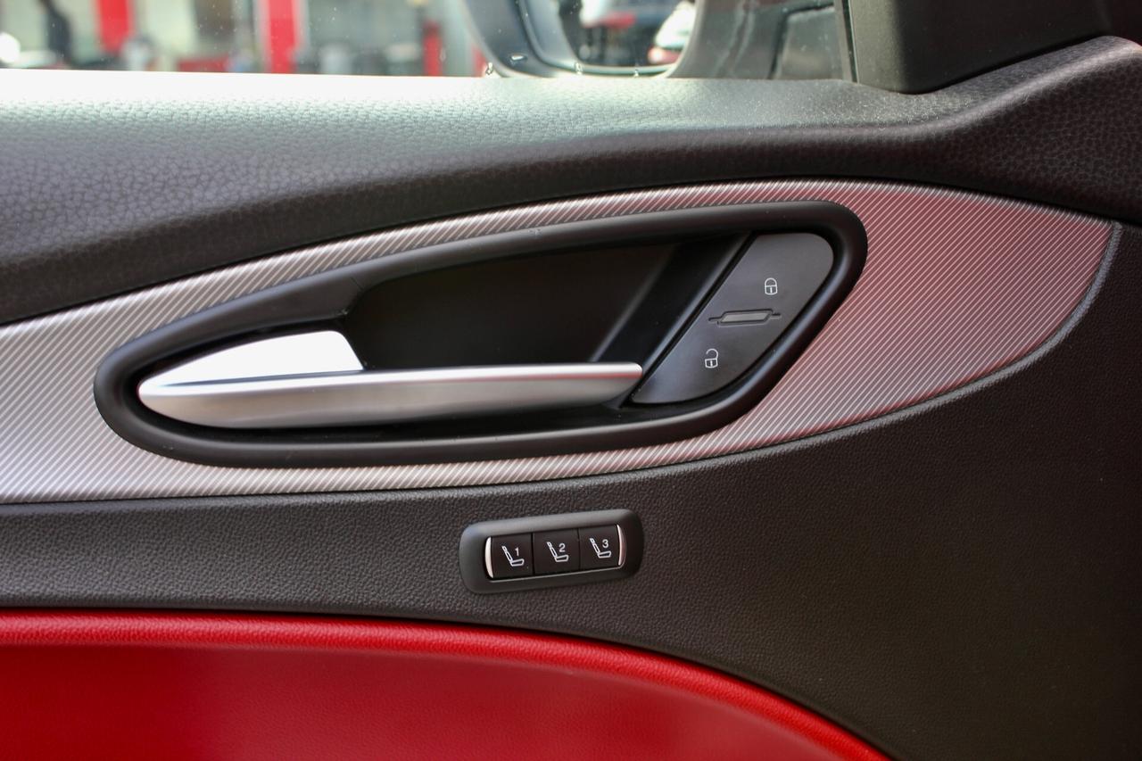 Alfa Romeo Stelvio 2.2 Turbodiesel 210 CV AT8 Q4 Veloce PELLE NAVY BAULE ELETT.