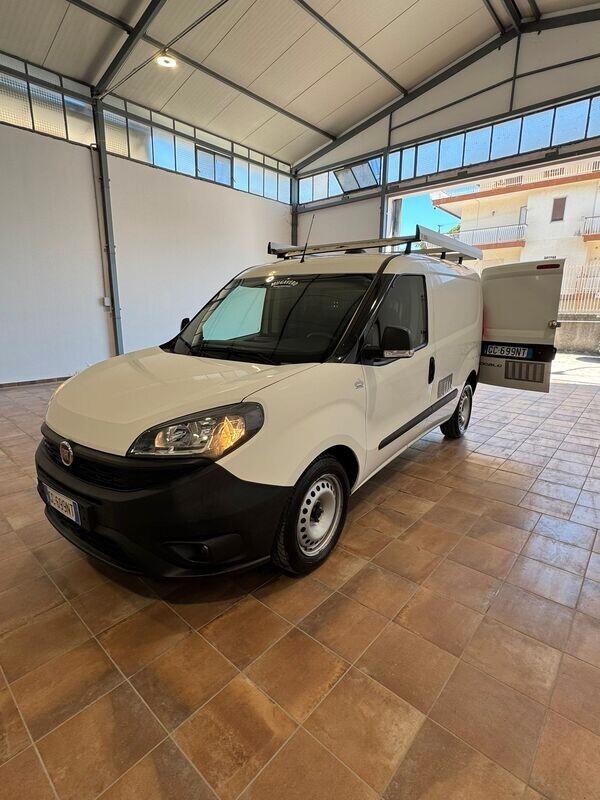 FIAT DOBLO' 1.6mjt 105cv ATTREZZATO