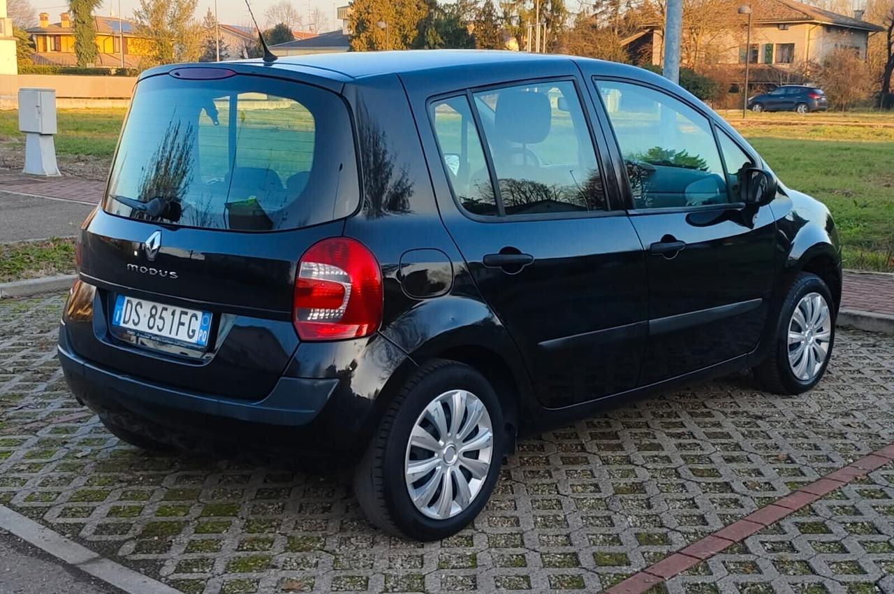 Renault Modus 1.2 16V GPL Dynamique