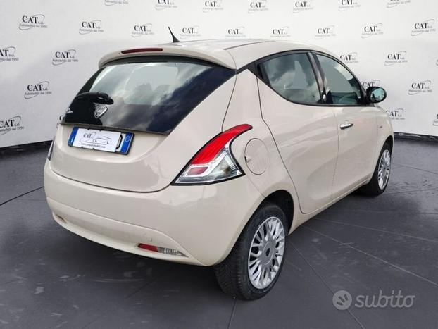 Lancia Ypsilon 1.2 69 CV 5 porte GPL Gold