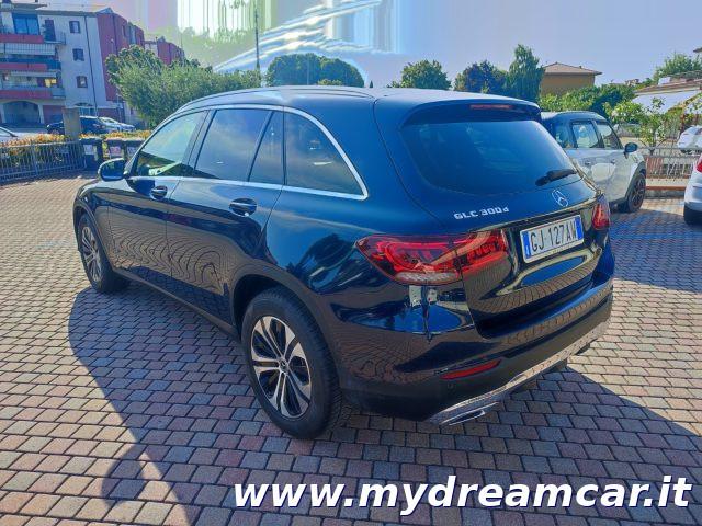 MERCEDES-BENZ GLC 300 d 4Matic Sport
