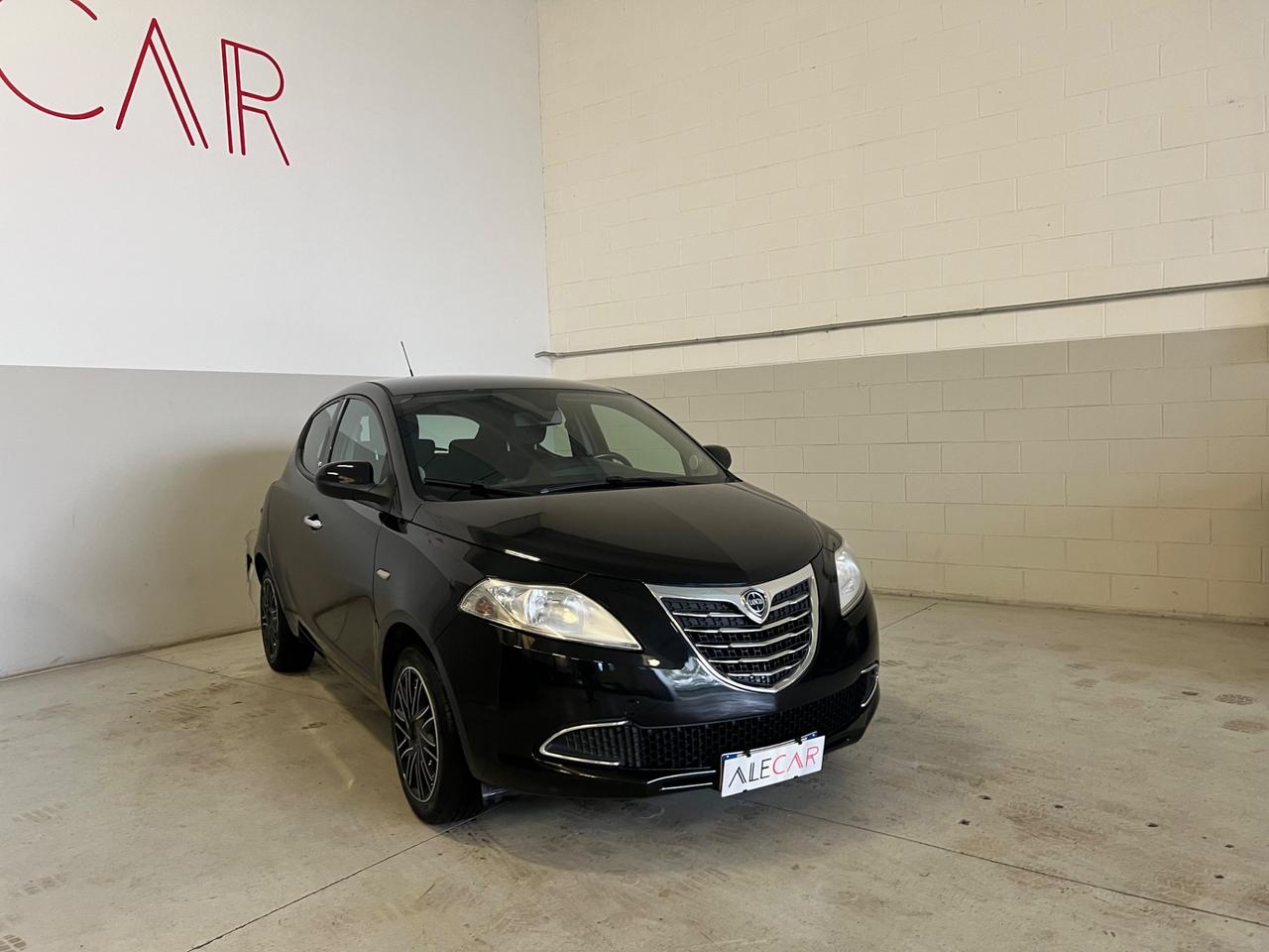 Lancia Ypsilon 1.2 69 CV 5 porte Gold