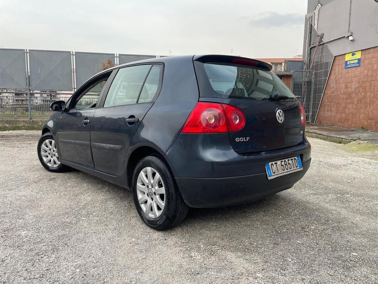 Volkswagen Golf V 1.9 TDI Sportline