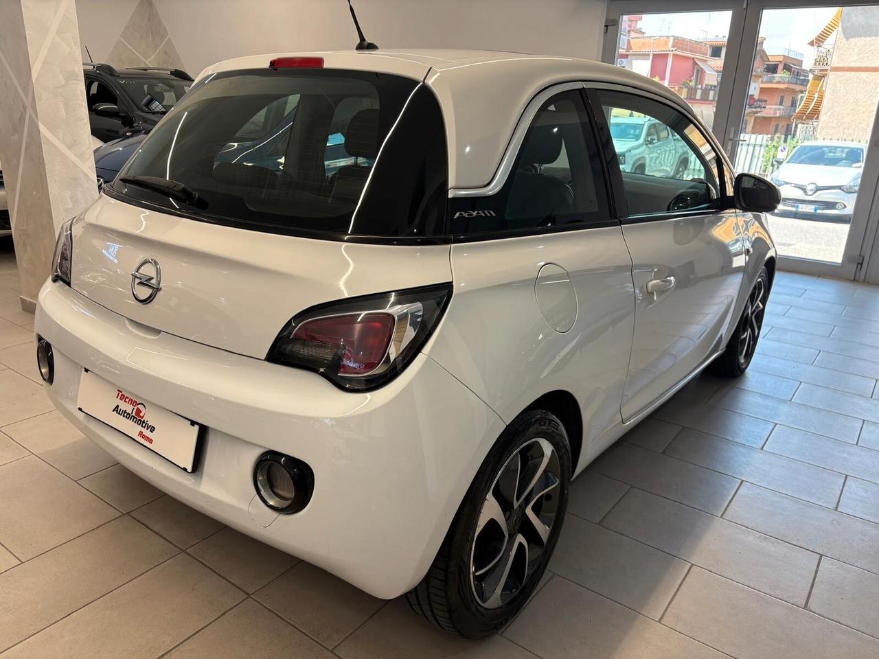 Opel Adam 1.2 70 CV Glam