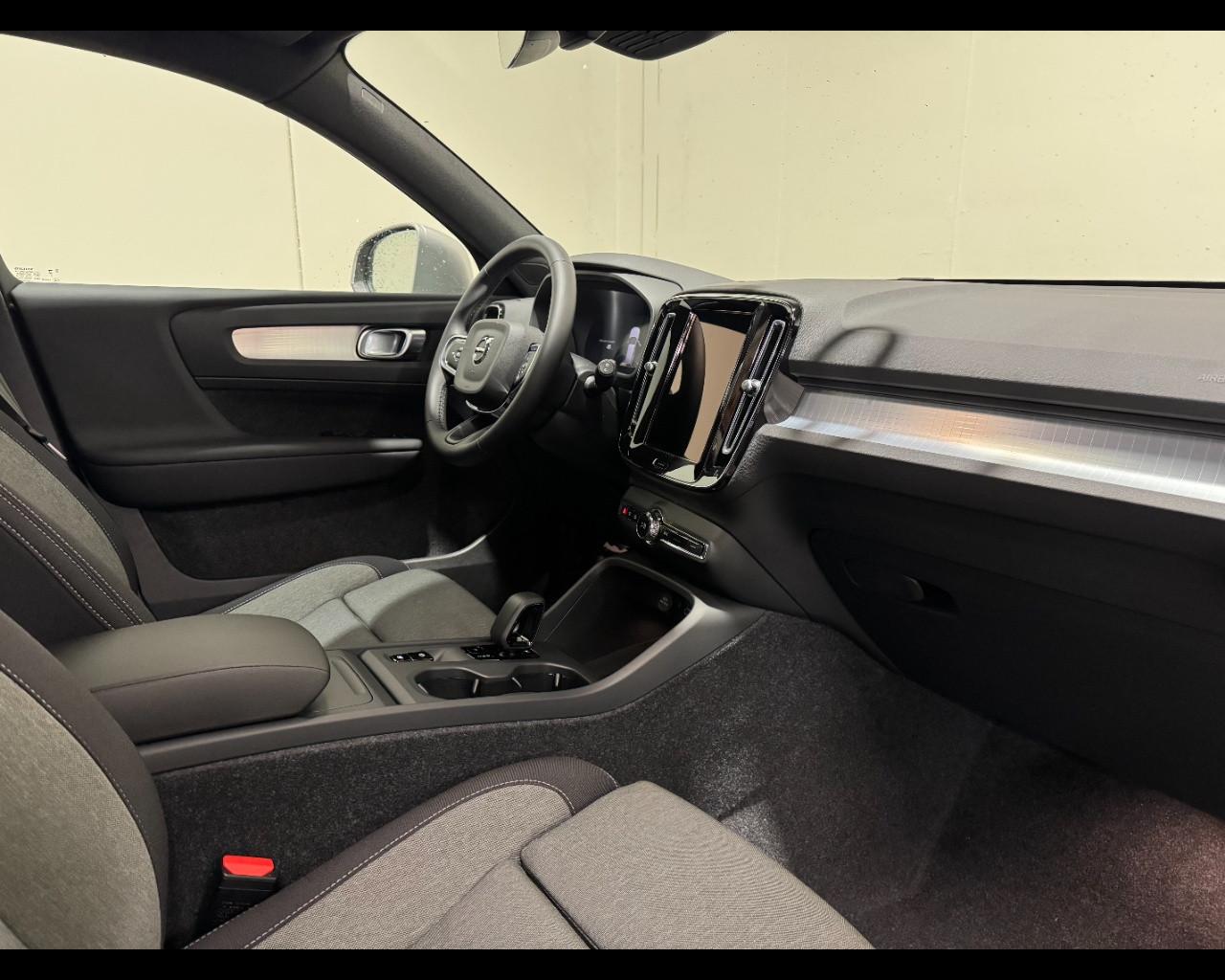 VOLVO XC40 B3 GEARTRONIC CORE